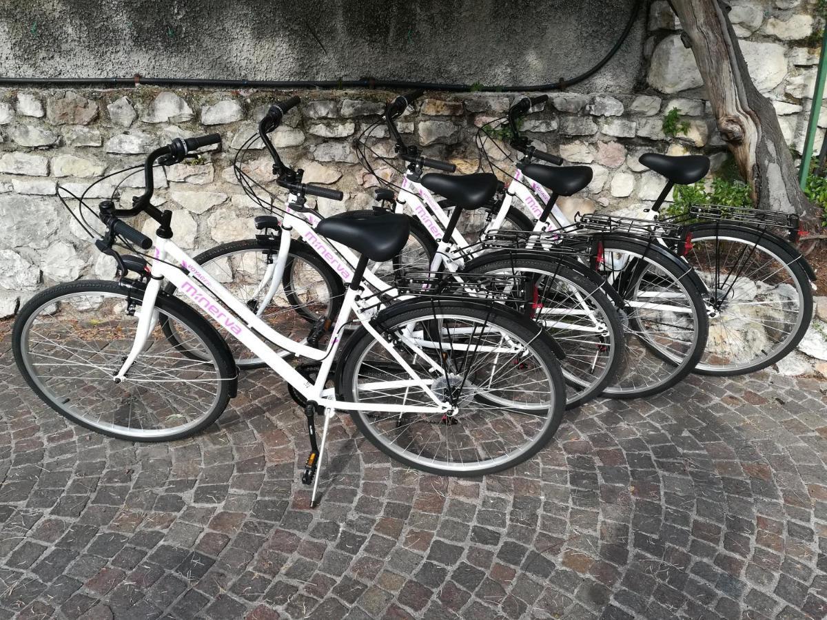 Suite Francy Panorama Bardolino Exterior foto